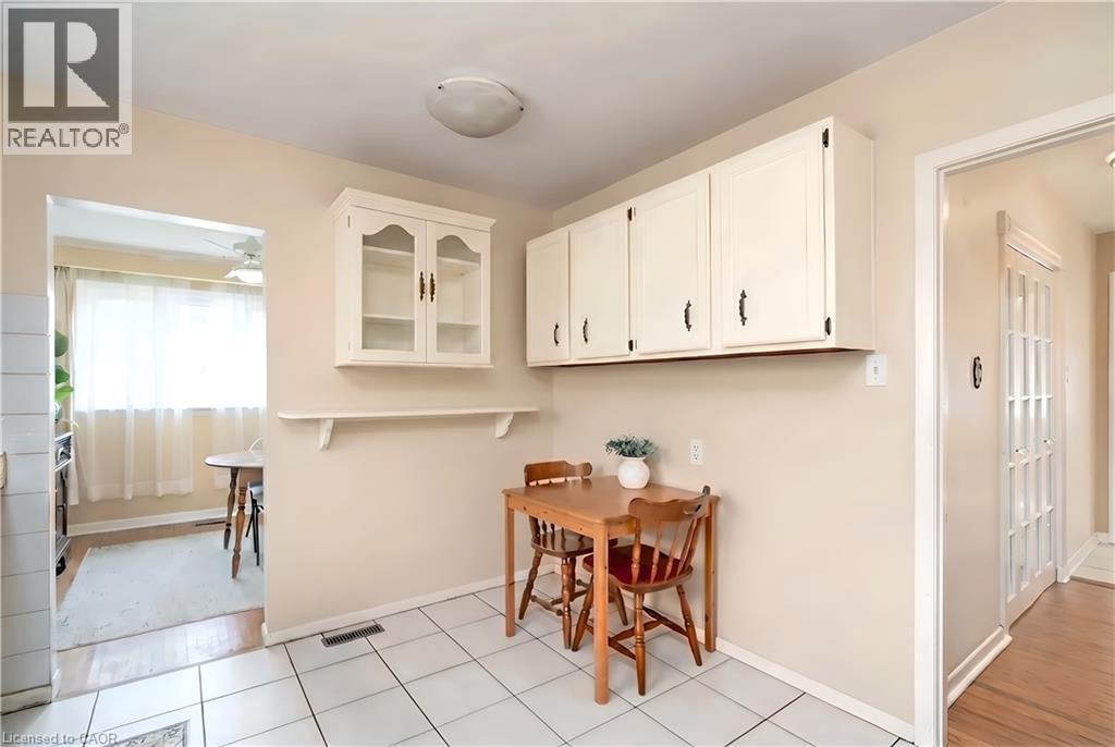 652 Ardleigh Crescent, Burlington, ON
