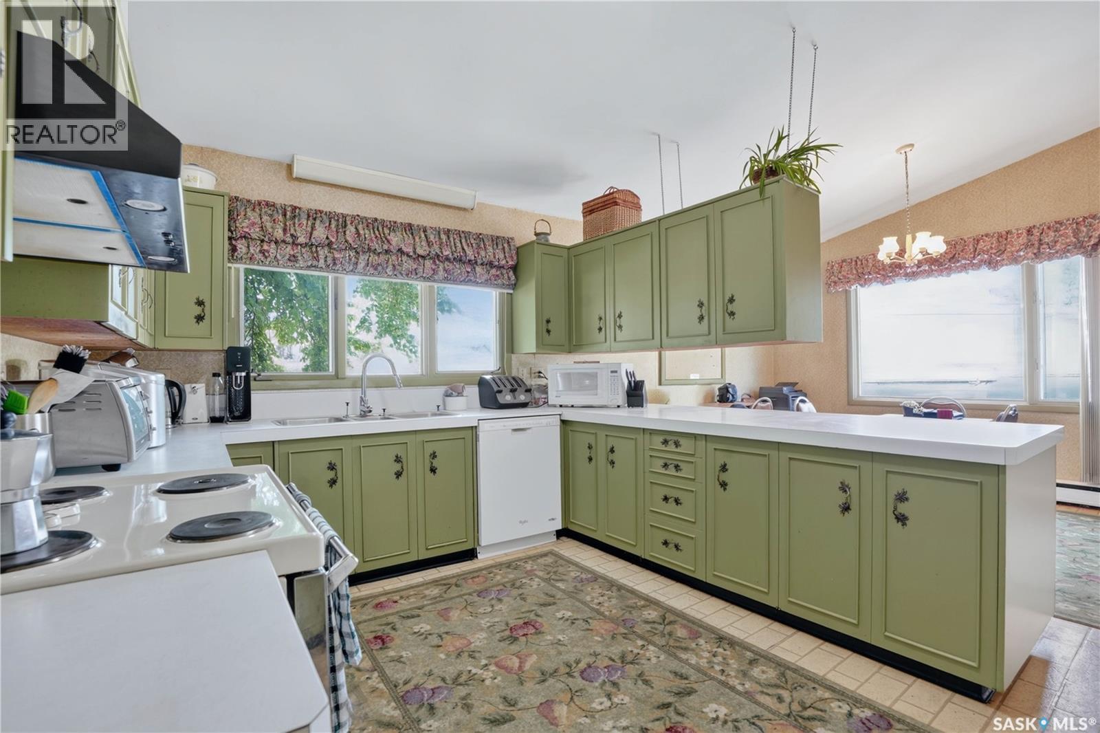 121 4Th Street E, Nipawin, SK