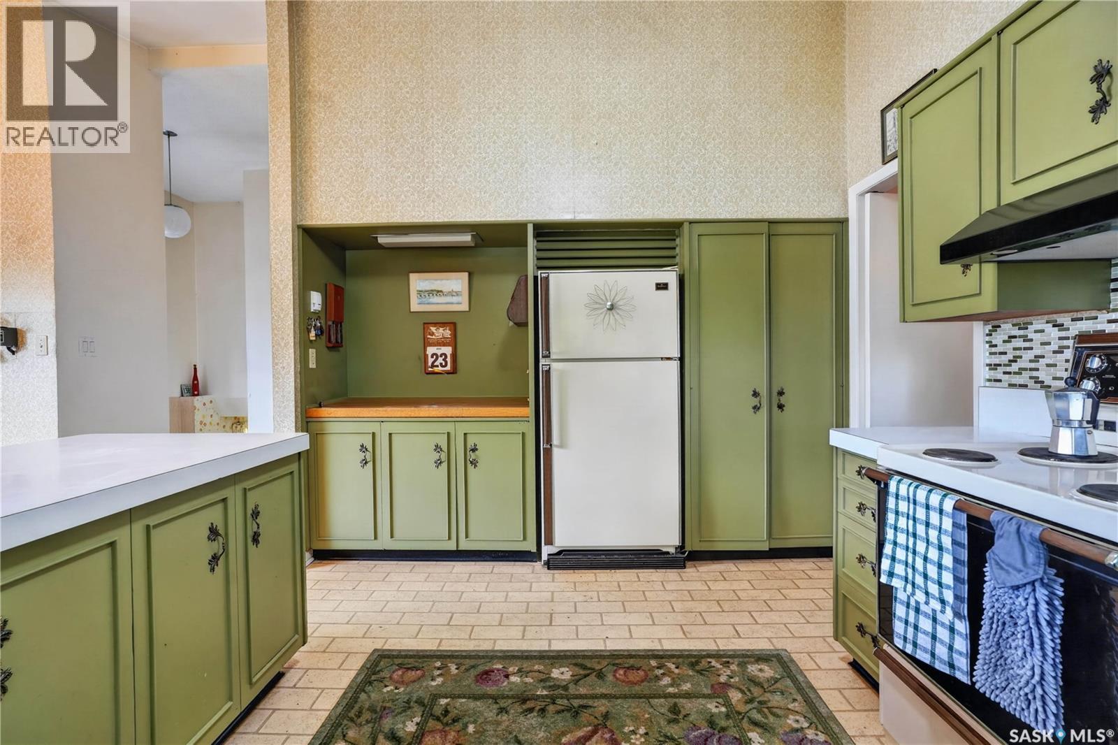 121 4Th Street E, Nipawin, SK