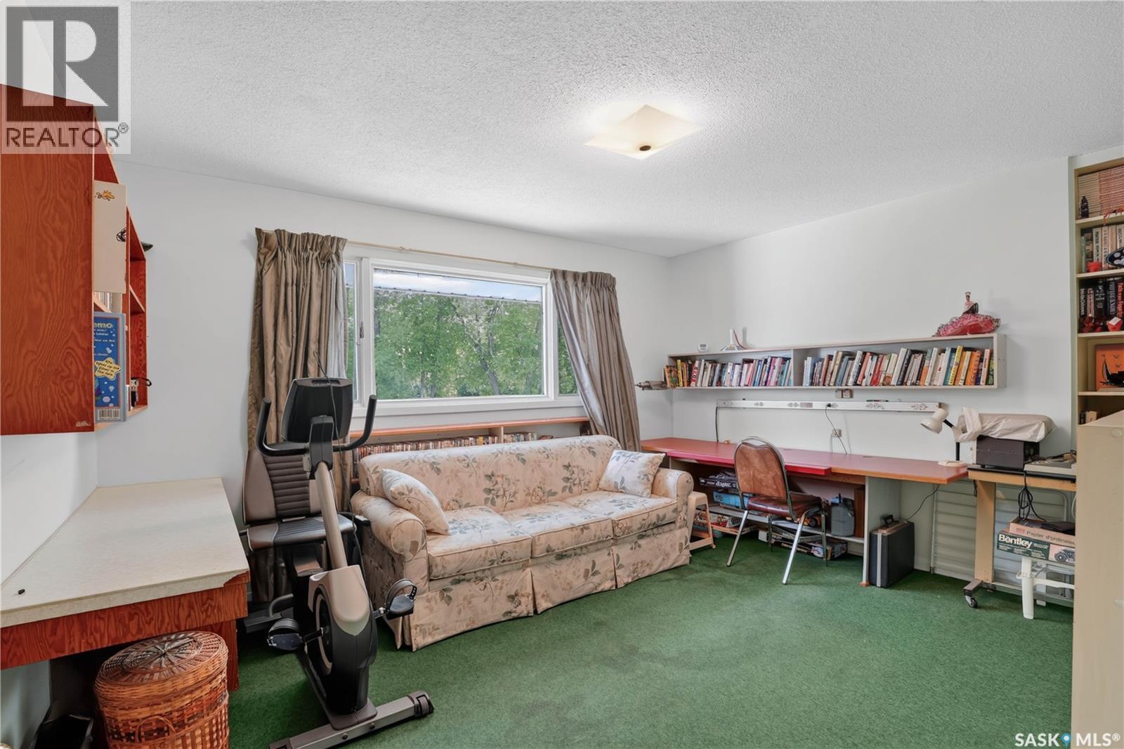121 4Th Street E, Nipawin, SK