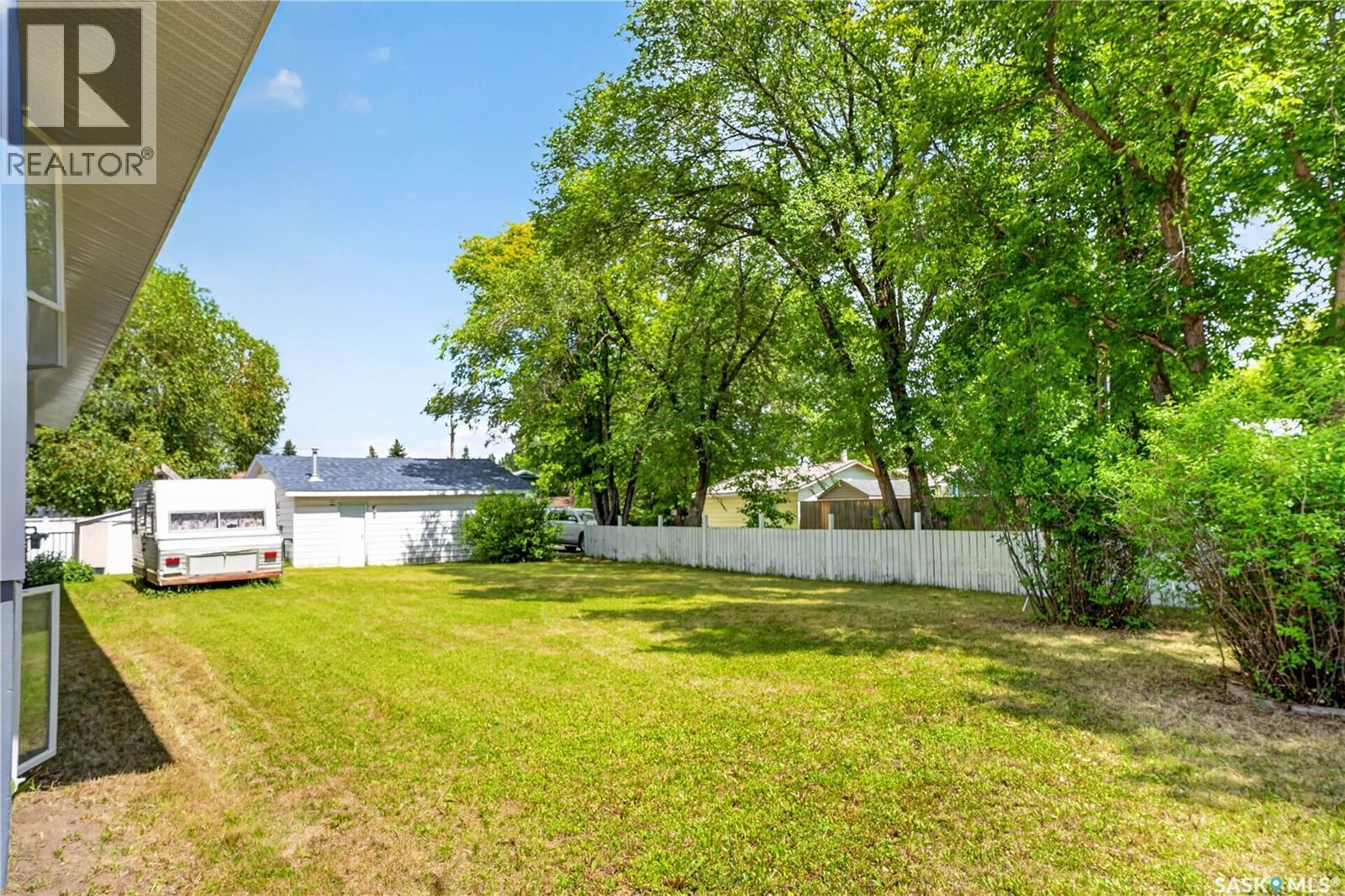 121 4Th Street E, Nipawin, SK