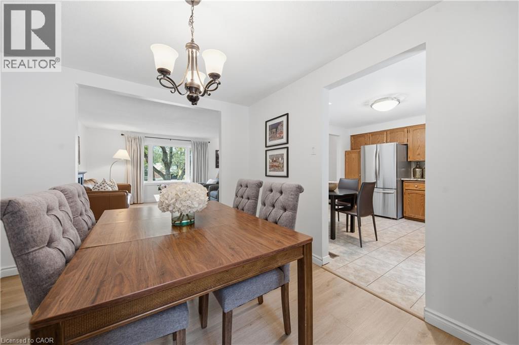 39 Wagoners Trail, Guelph, ON