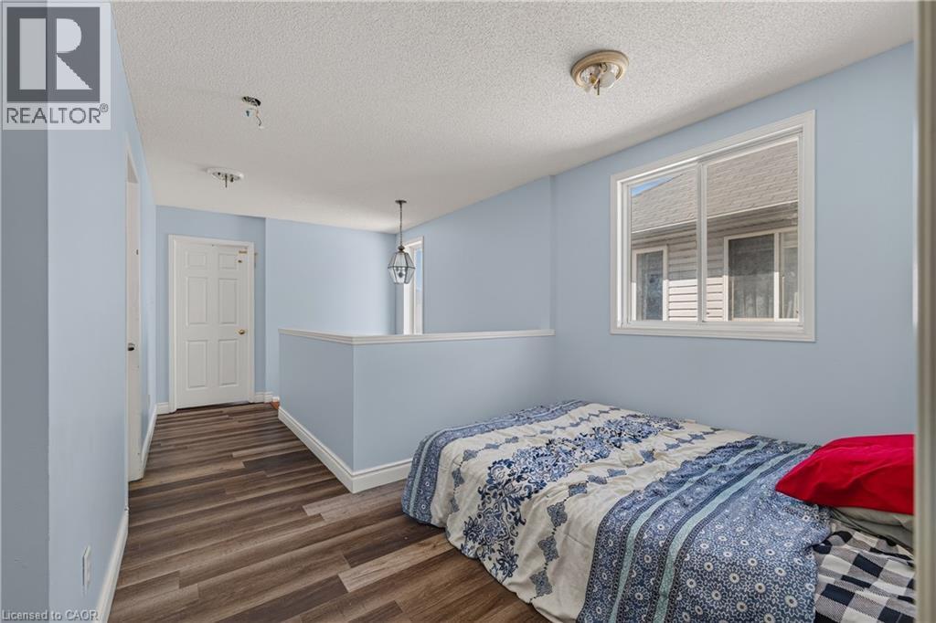 196 Max Becker Drive, Kitchener, ON