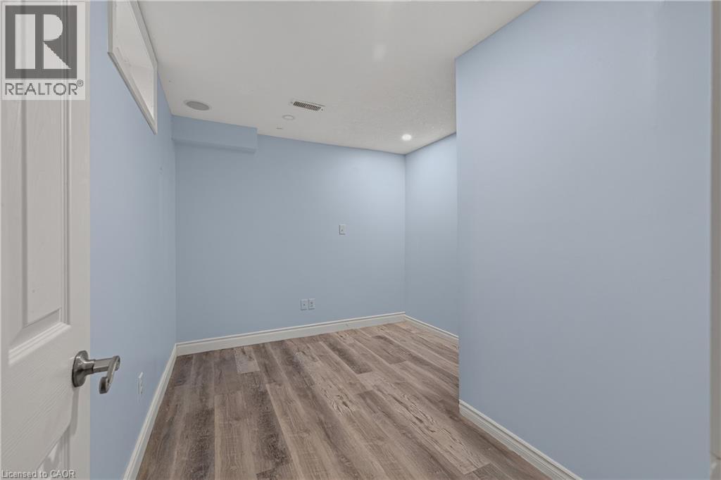 196 Max Becker Drive, Kitchener, ON