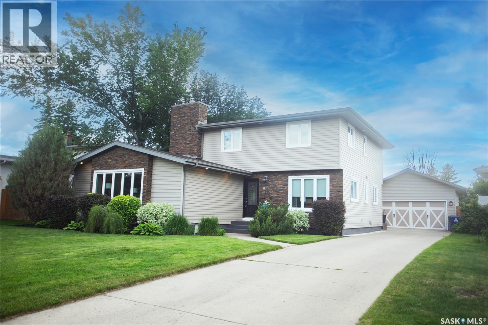 6 Harrington Place, Saskatoon, SK