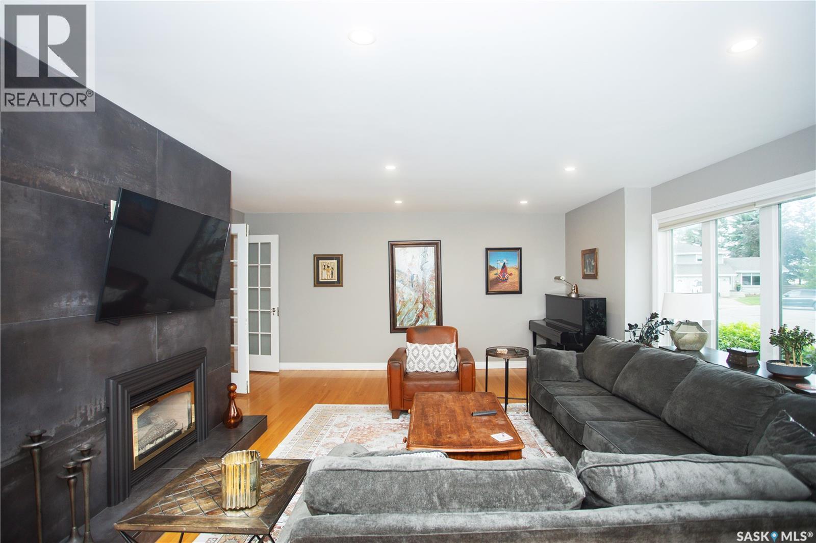 6 Harrington Place, Saskatoon, SK