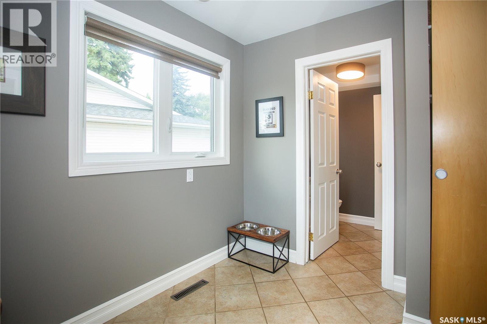 6 Harrington Place, Saskatoon, SK
