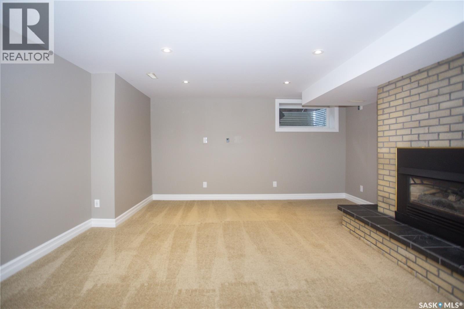 6 Harrington Place, Saskatoon, SK
