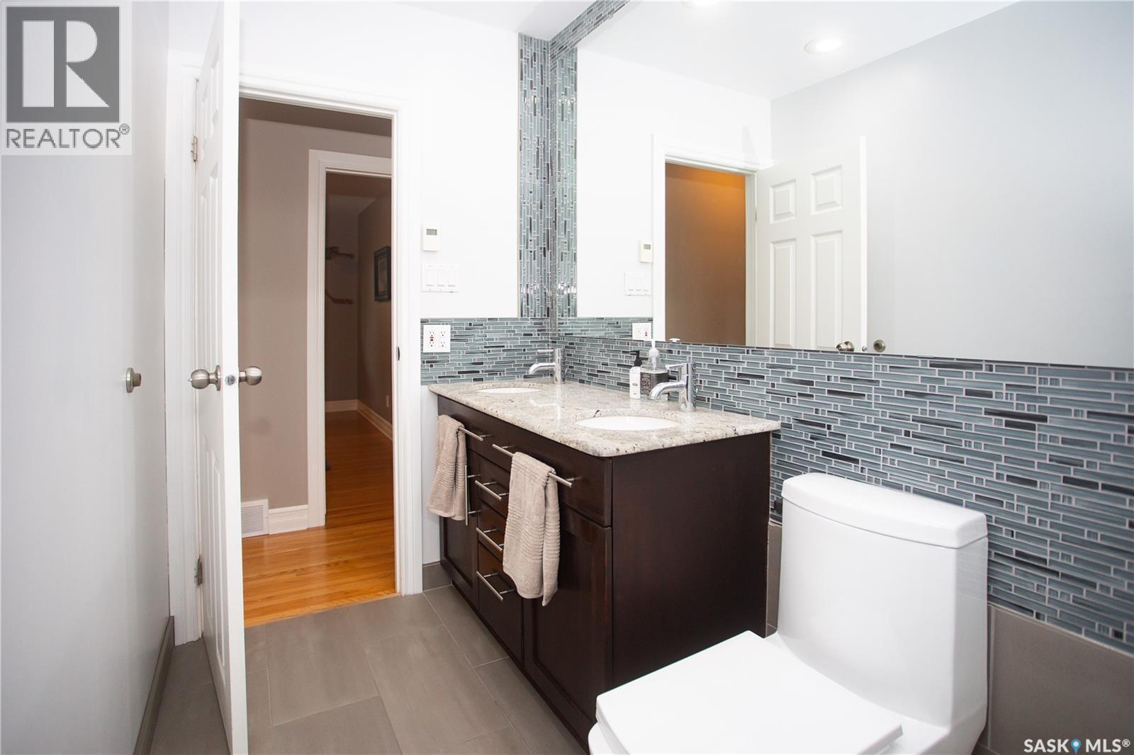 6 Harrington Place, Saskatoon, SK