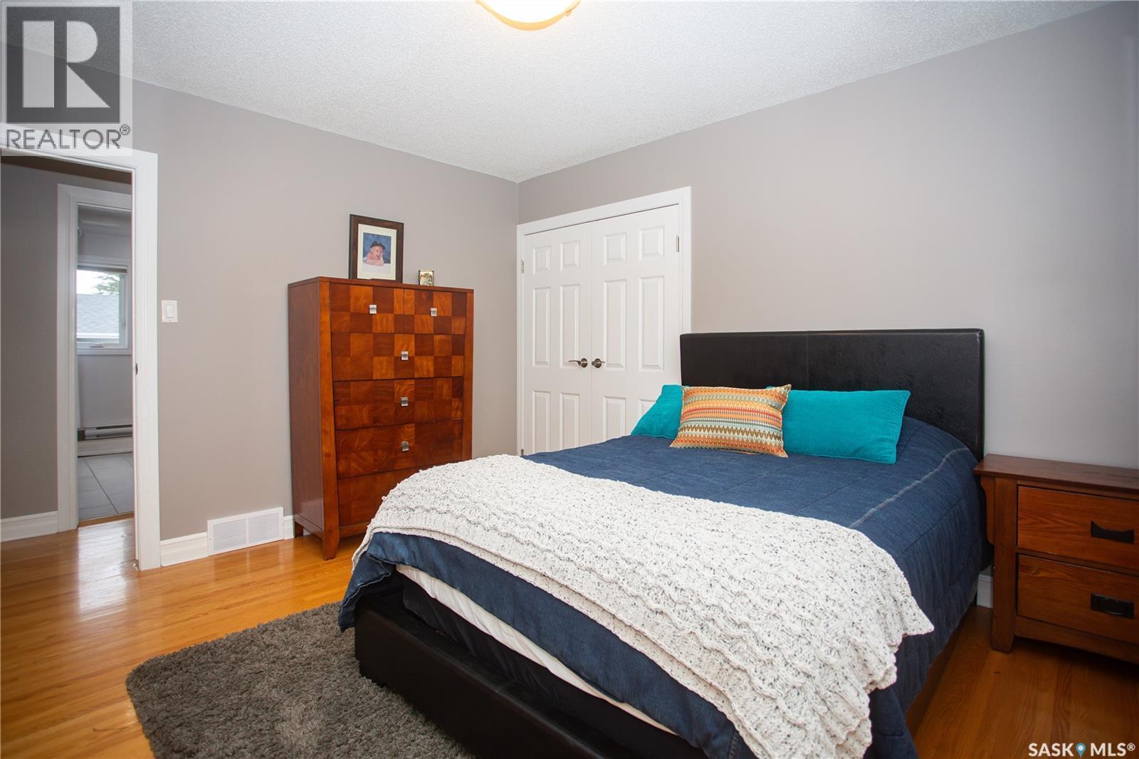 6 Harrington Place, Saskatoon, SK