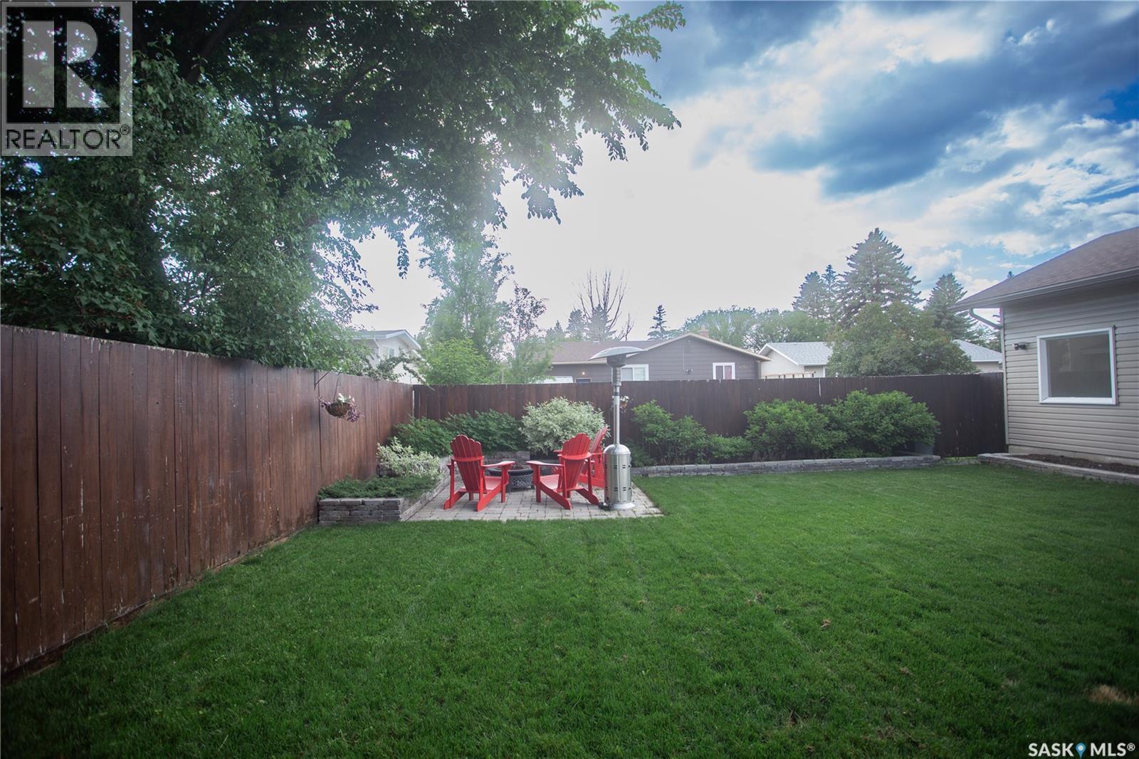 6 Harrington Place, Saskatoon, SK