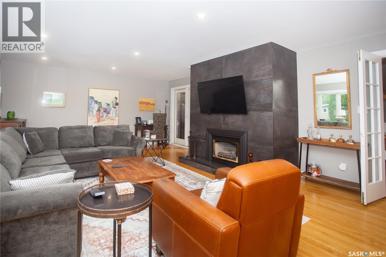 6 Harrington Place, Saskatoon, SK