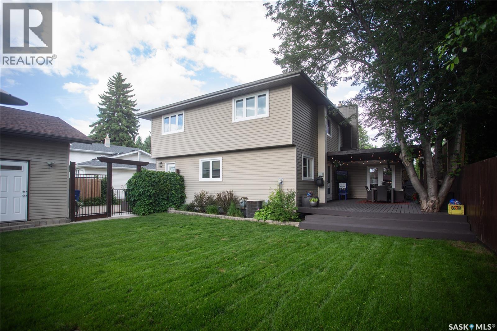 6 Harrington Place, Saskatoon, SK