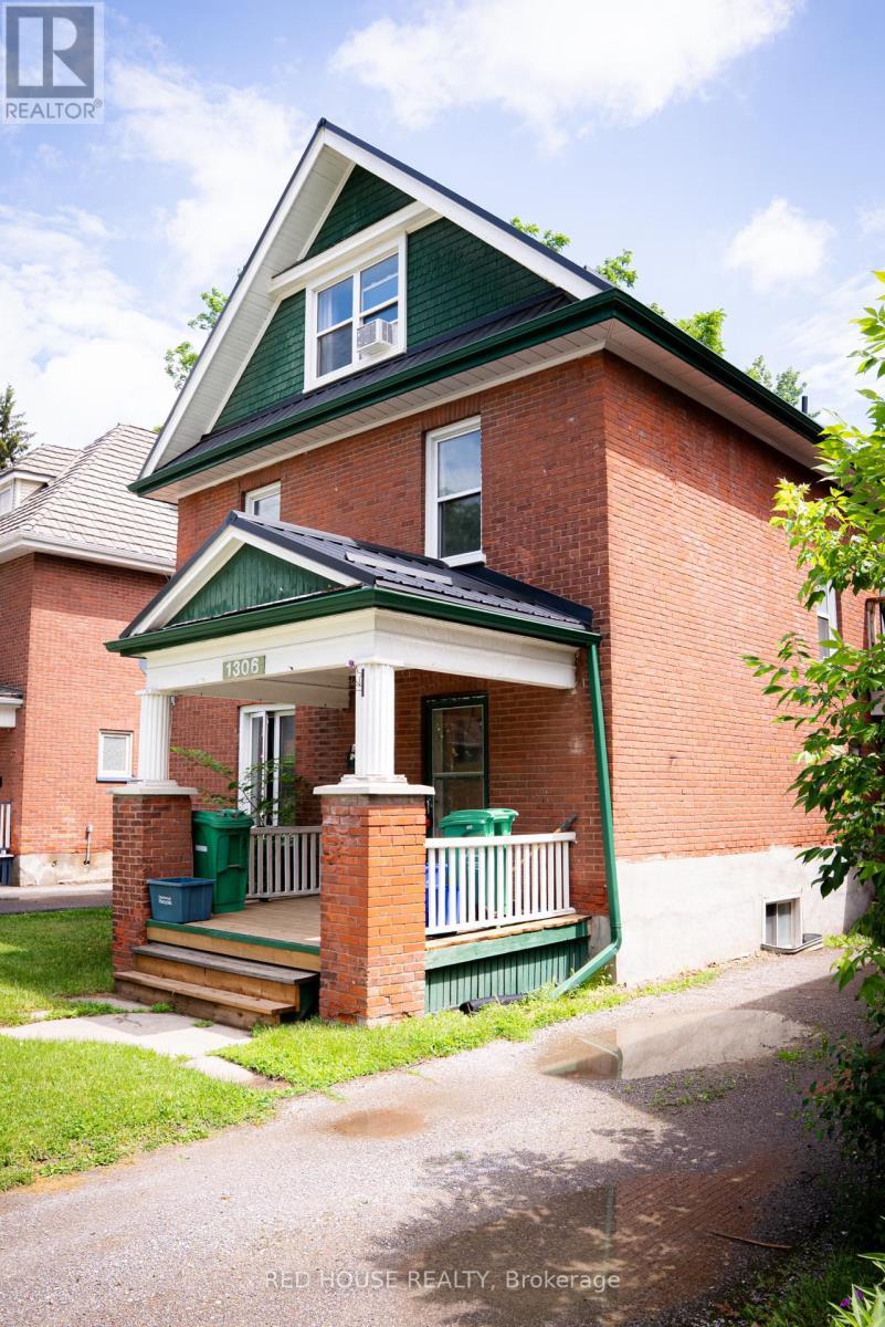 1306 Monaghan Road, Peterborough, ON