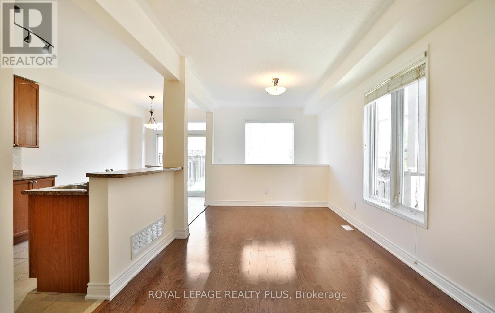 3877 Stardust Drive, Mississauga, ON - Indoor Photo Showing Other Room