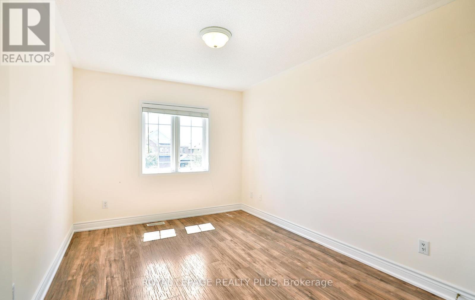 3877 Stardust Drive, Mississauga, ON - Indoor Photo Showing Other Room