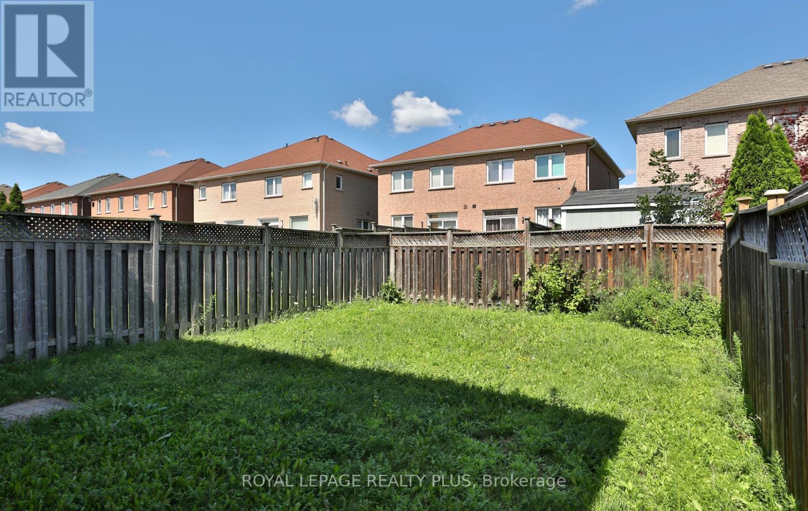 3877 Stardust Drive, Mississauga, ON - Outdoor