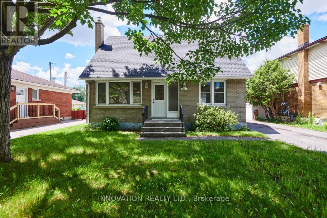 1956 Othello Avenue, Ottawa, ON