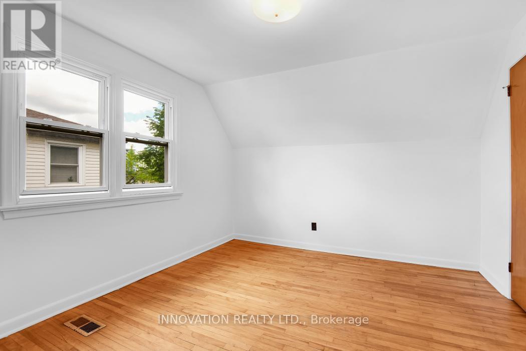 1956 Othello Avenue, Ottawa, ON