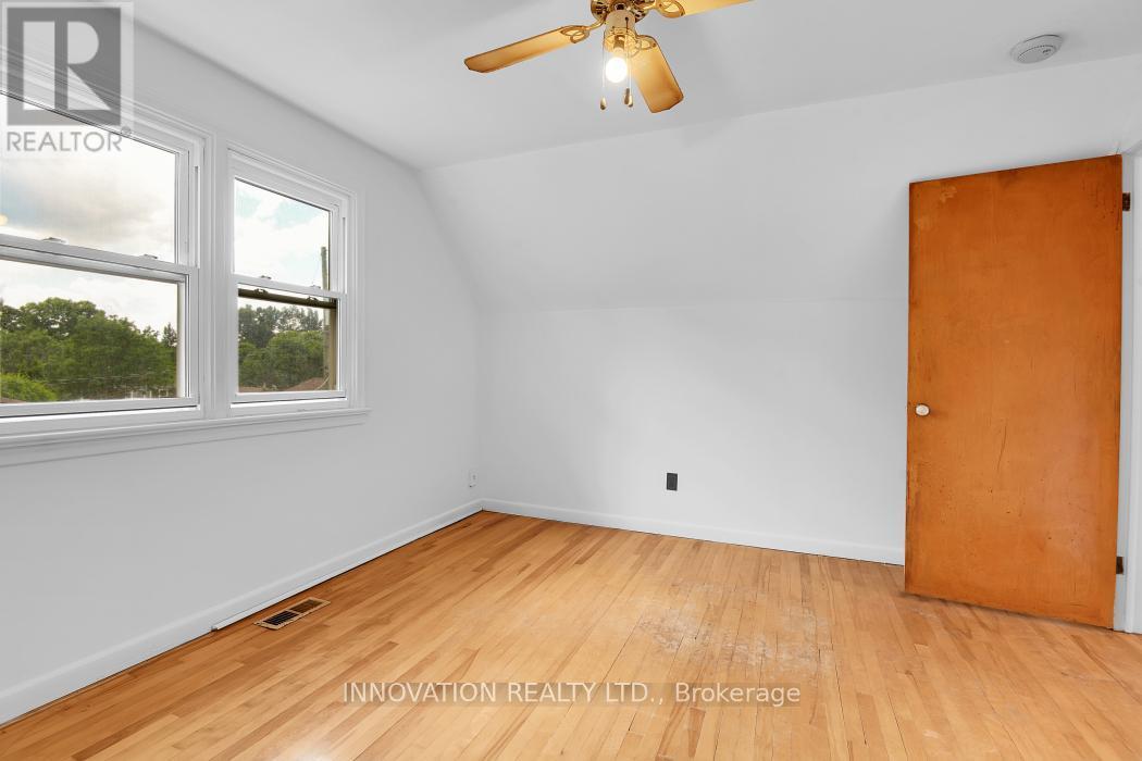 1956 Othello Avenue, Ottawa, ON