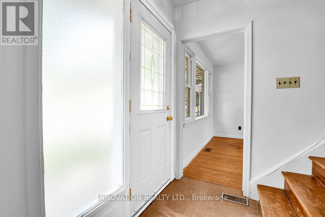 1956 Othello Avenue, Ottawa, ON