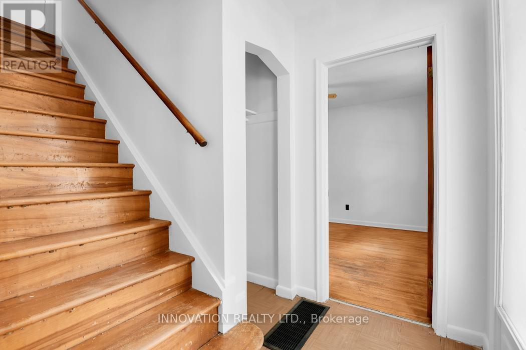1956 Othello Avenue, Ottawa, ON