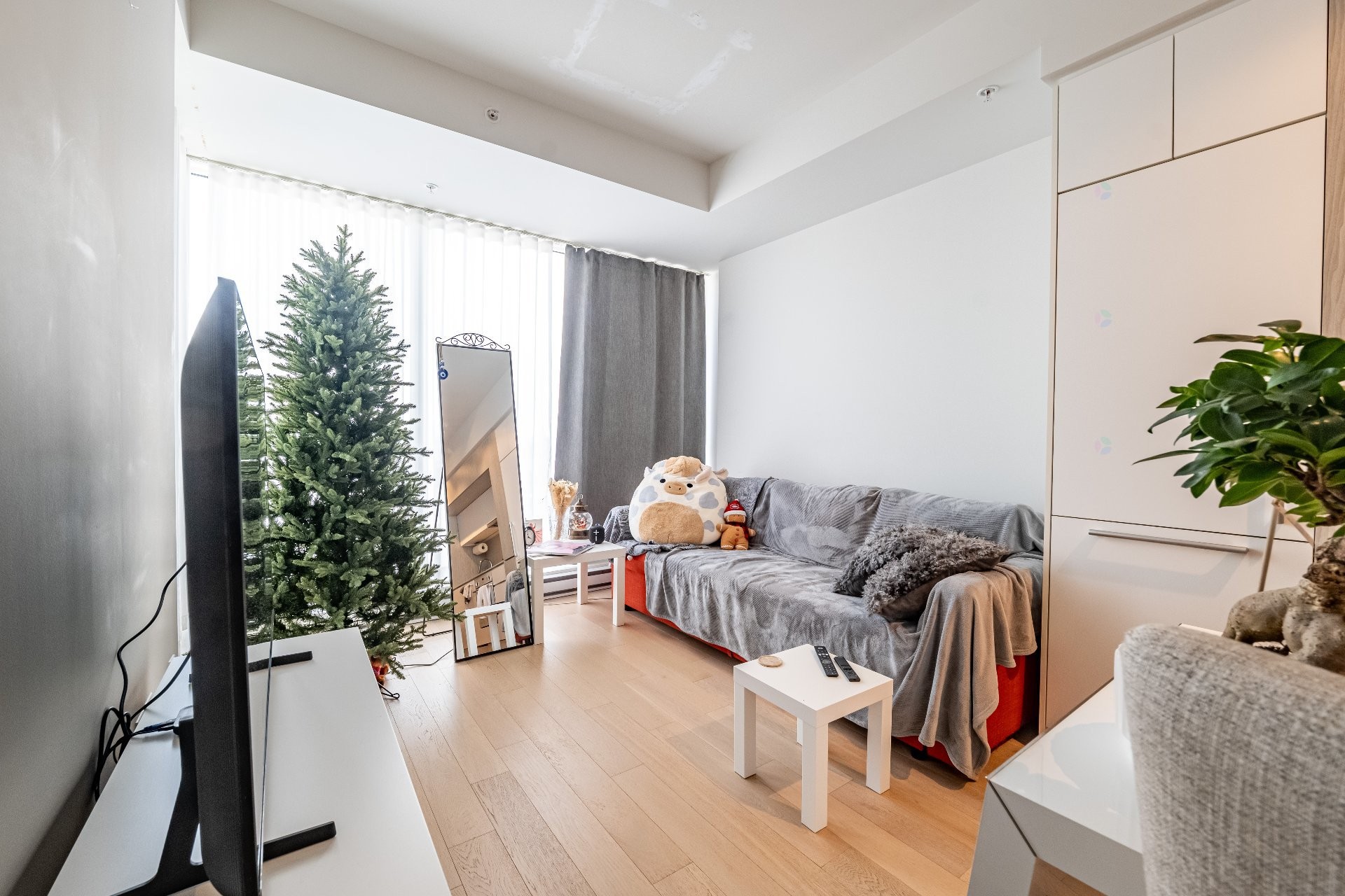 Living Room - 2203-1288 Rue St-Antoine O., Montréal (Ville-Marie), QC