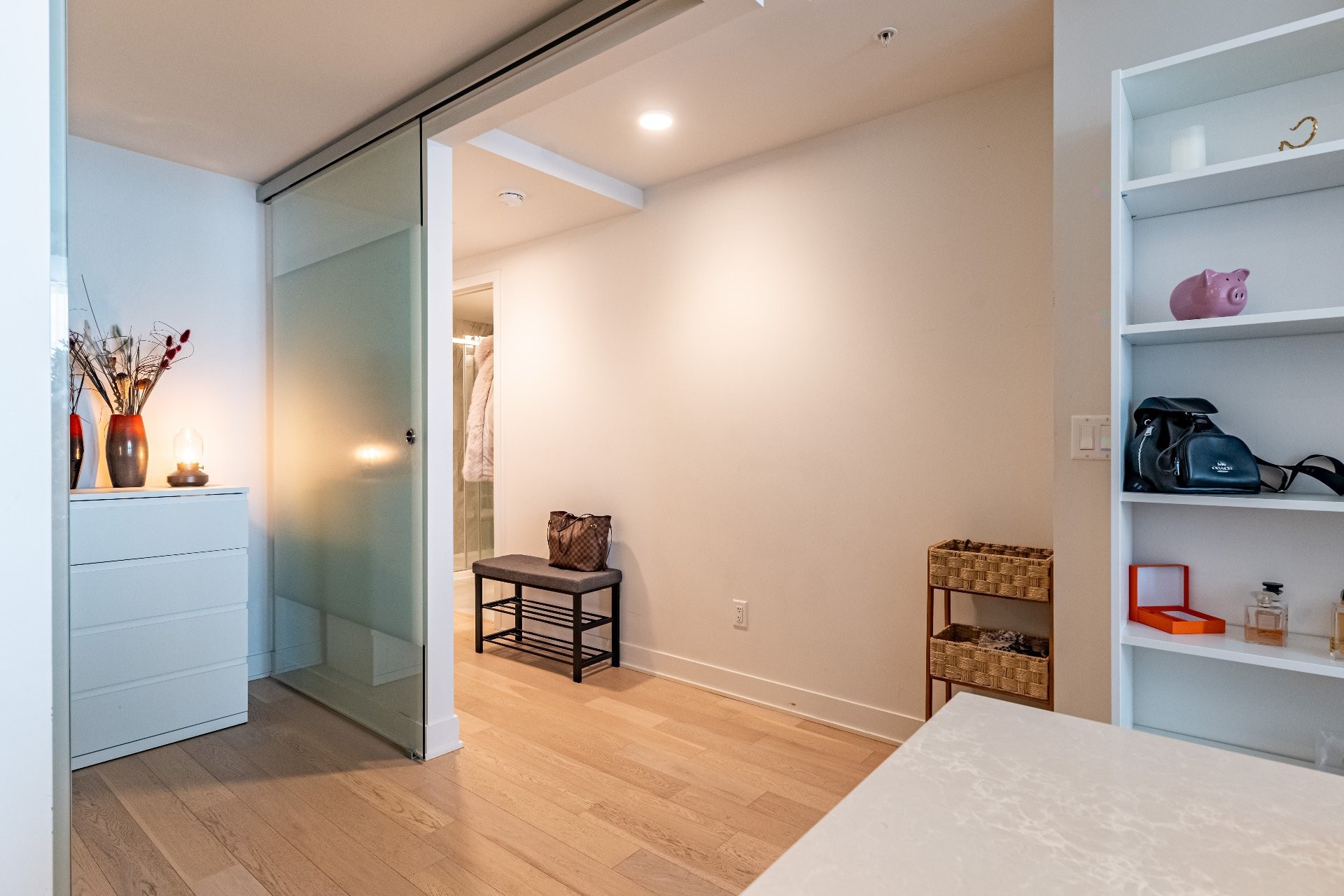 Office - 2203-1288 Rue St-Antoine O., Montréal (Ville-Marie), QC