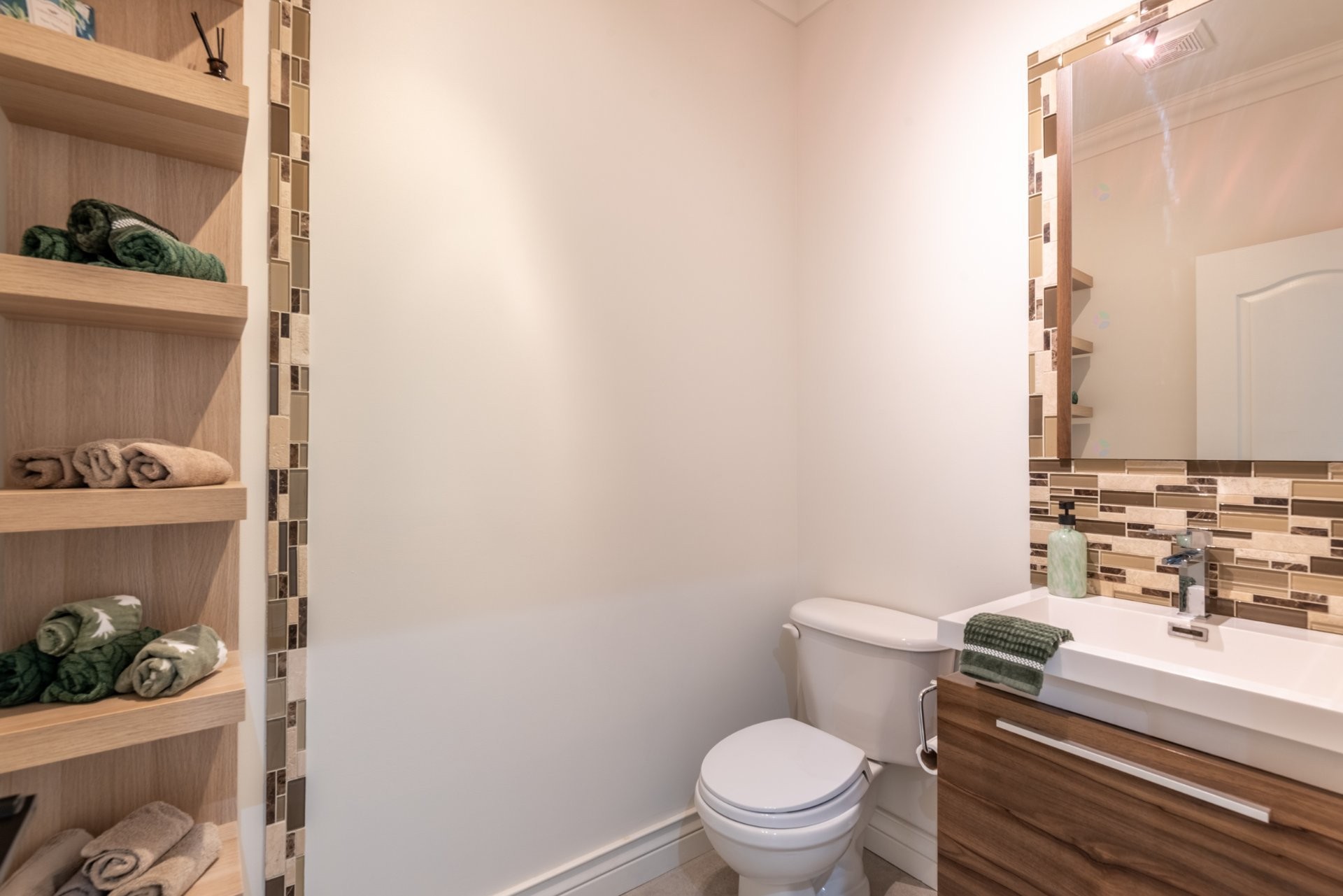 Powder room - 735 Ch. Brousseau, Labelle, QC