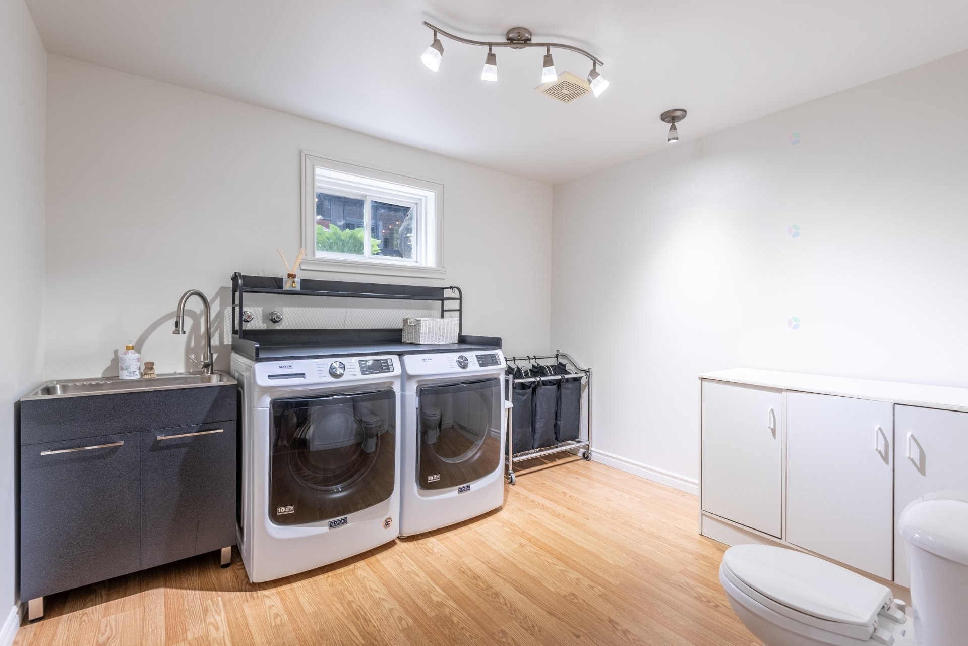 Laundry - 735 Ch. Brousseau, Labelle, QC