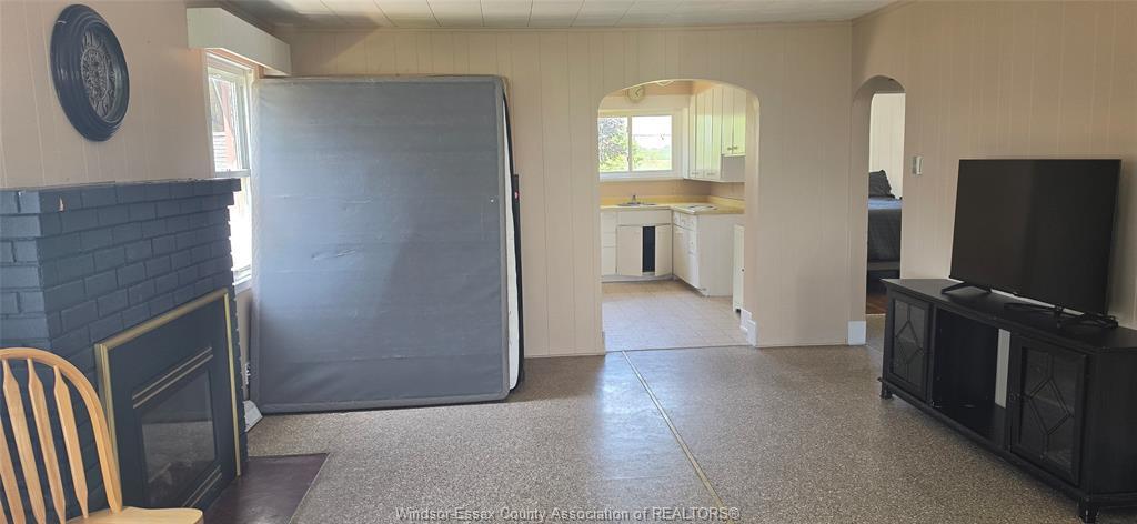 390 East Beach, Leamington, ON