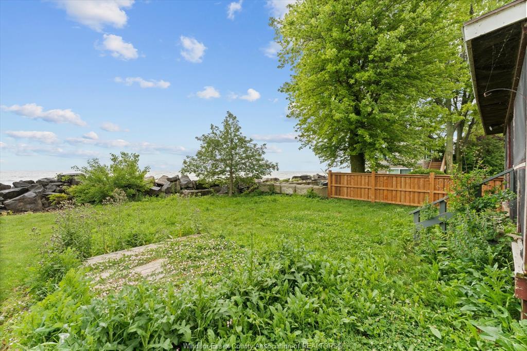 390 East Beach, Leamington, ON