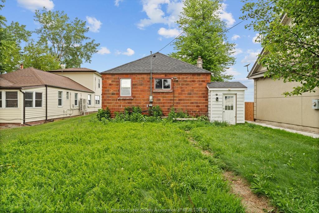 390 East Beach, Leamington, ON