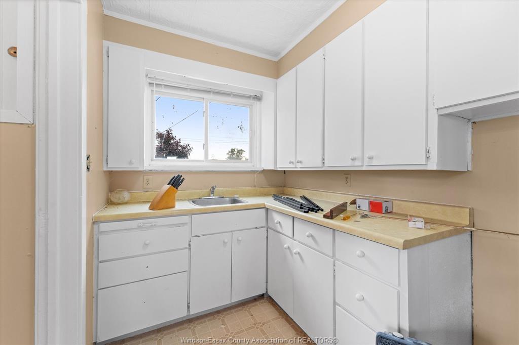 390 East Beach, Leamington, ON