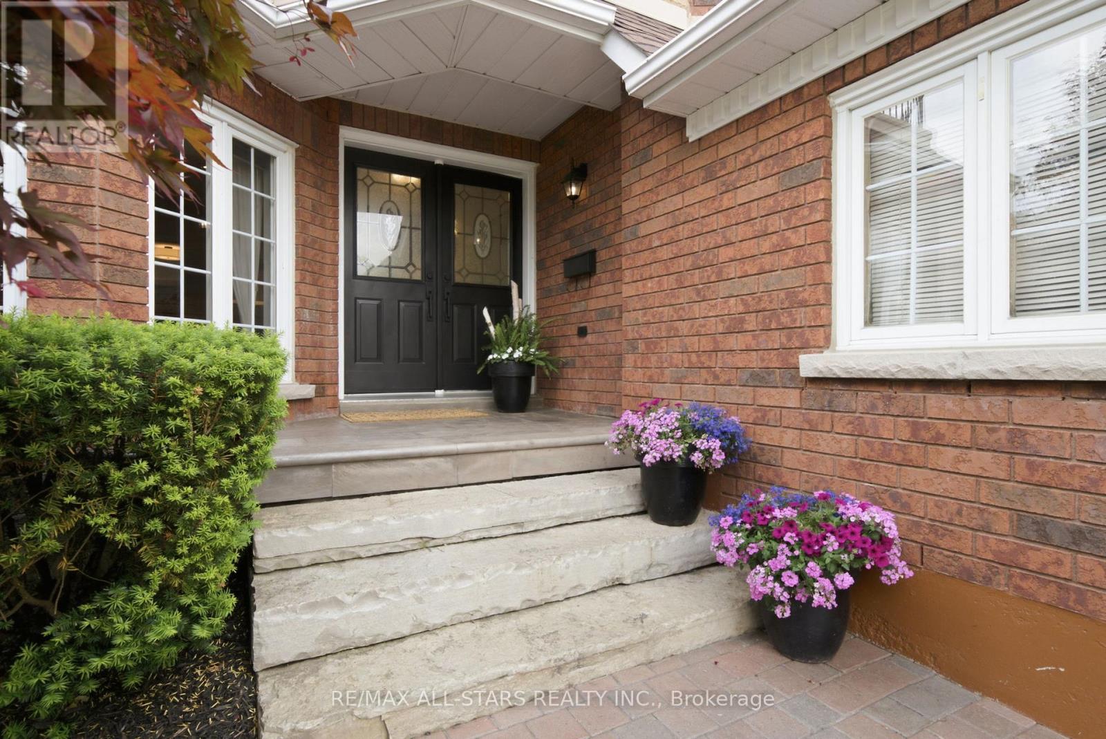 4 Dennis Drive, Ajax, ON
