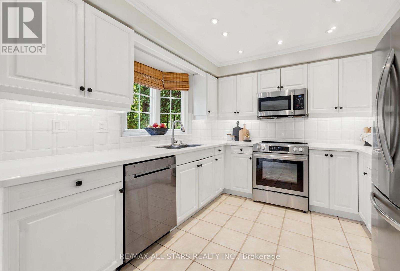 4 Dennis Drive, Ajax, ON