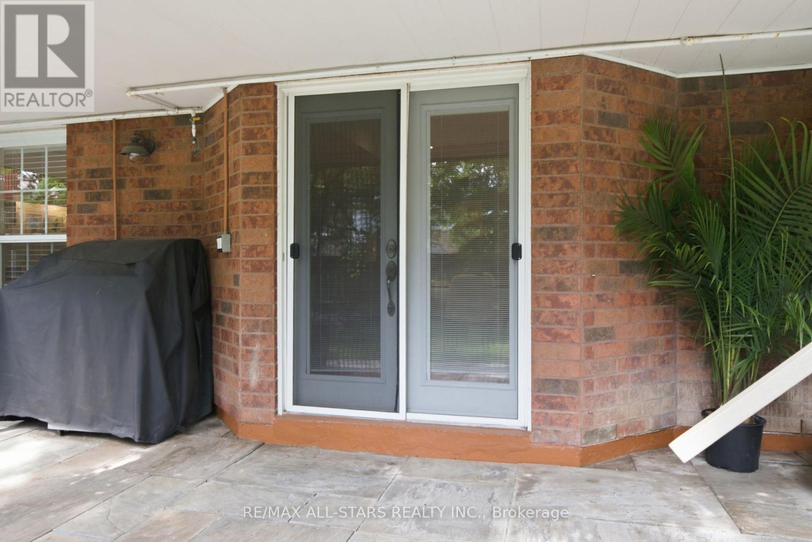 4 Dennis Drive, Ajax, ON