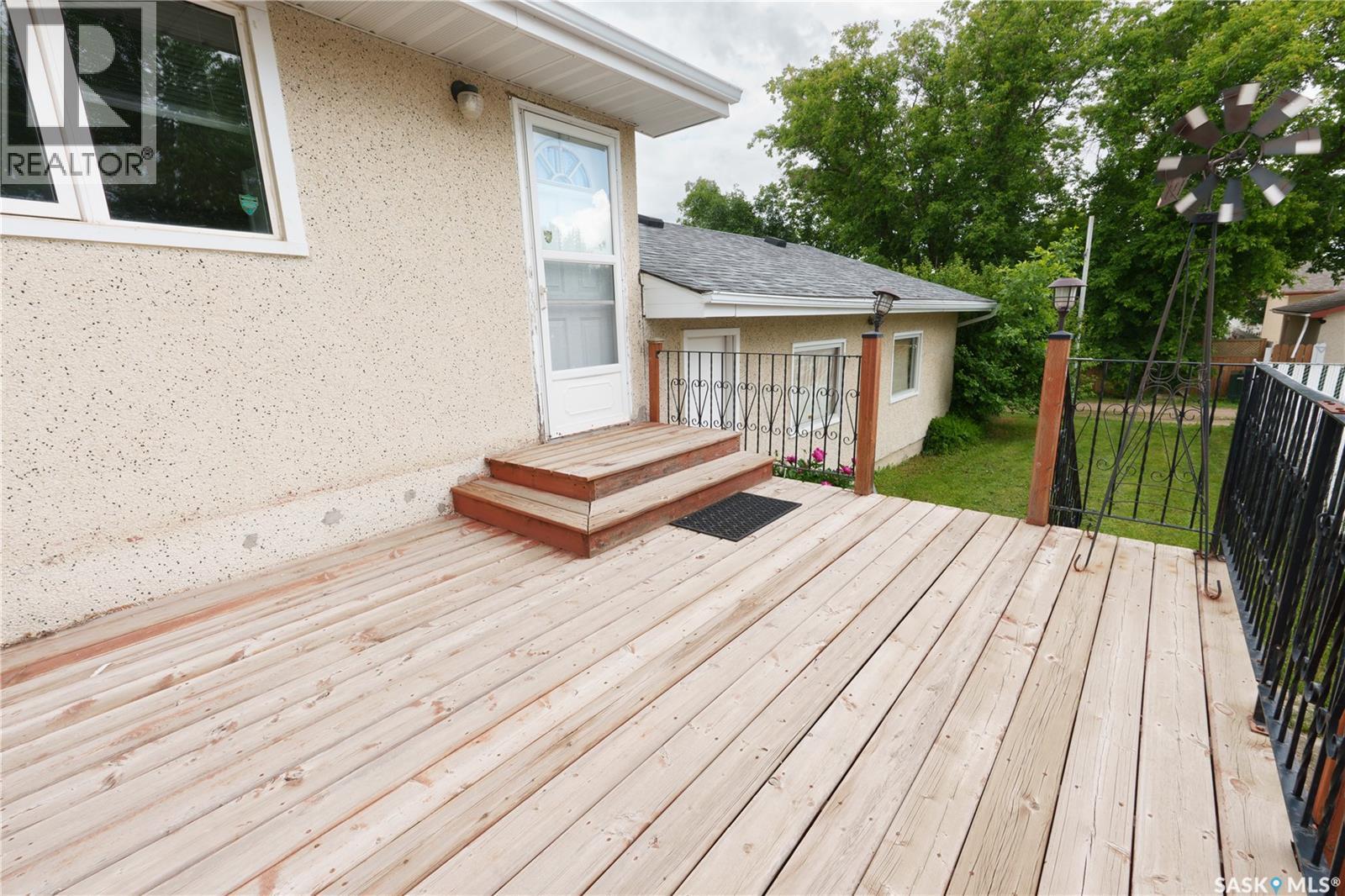 10 Roberts Place, Regina, SK