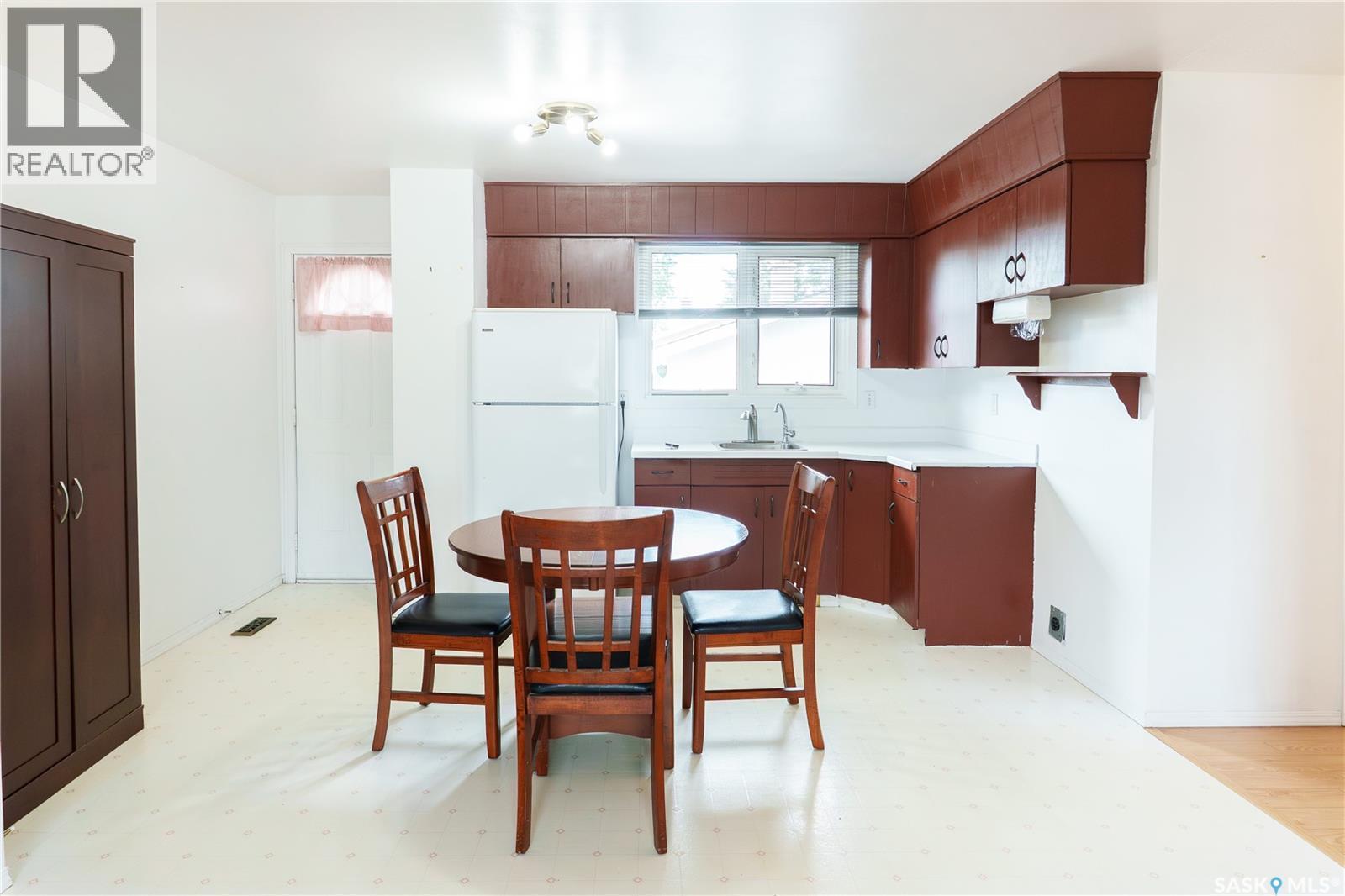 10 Roberts Place, Regina, SK