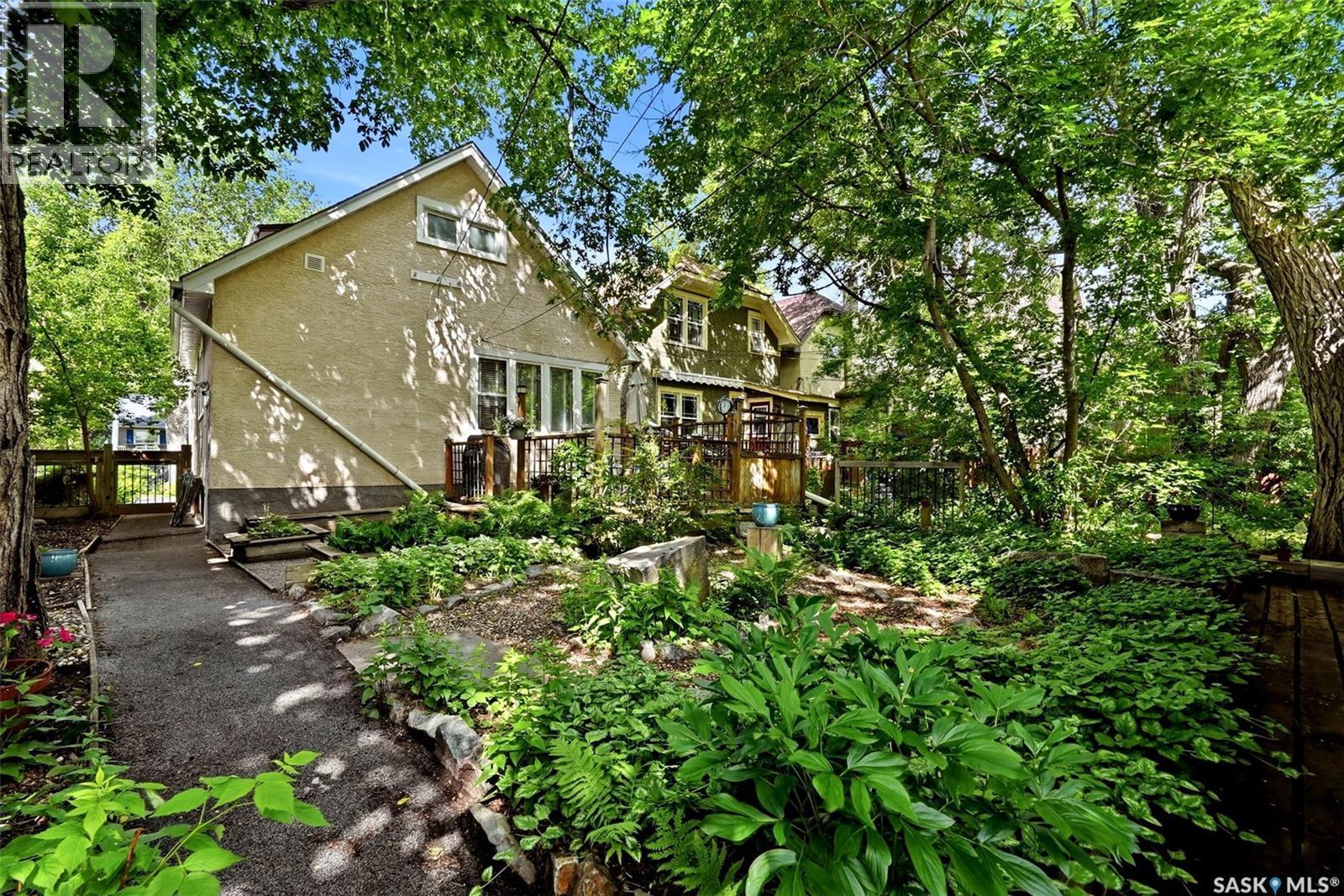 2917 Robinson Street, Regina, SK