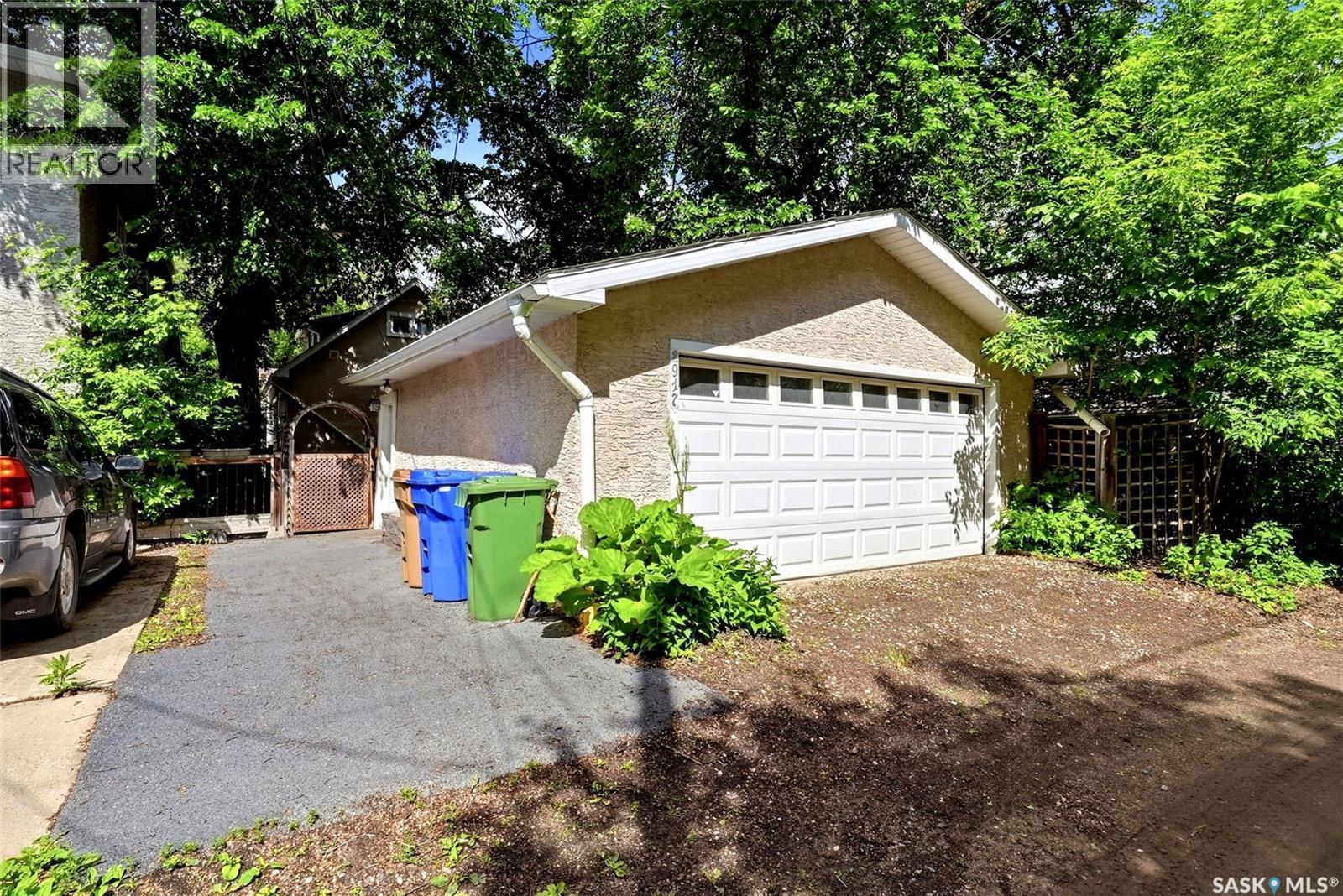 2917 Robinson Street, Regina, SK