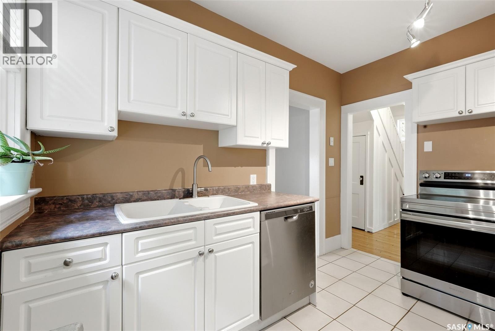 2917 Robinson Street, Regina, SK