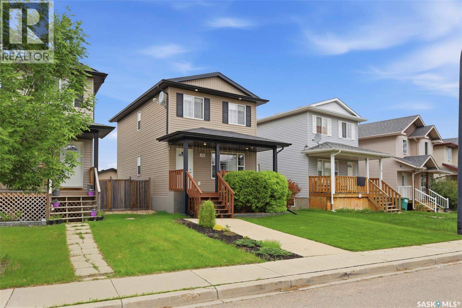 722 Lamarsh Lane, Saskatoon, SK