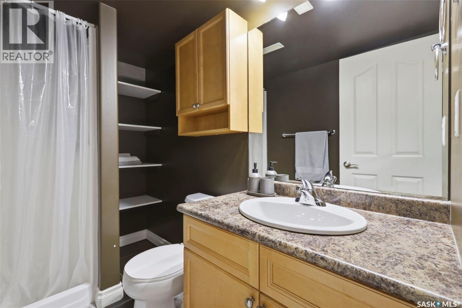 722 Lamarsh Lane, Saskatoon, SK