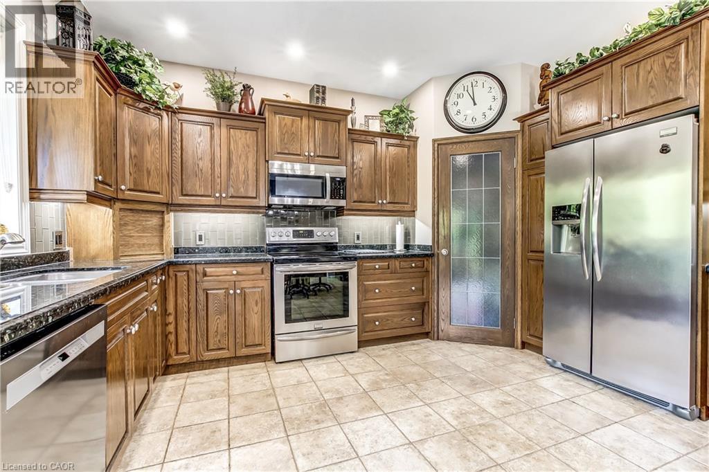 139 Mannheim Crescent, Mannheim, ON - Indoor Photo Showing Kitchen