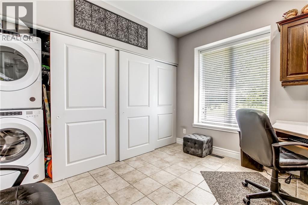 139 Mannheim Crescent, Mannheim, ON - Indoor Photo Showing Laundry Room