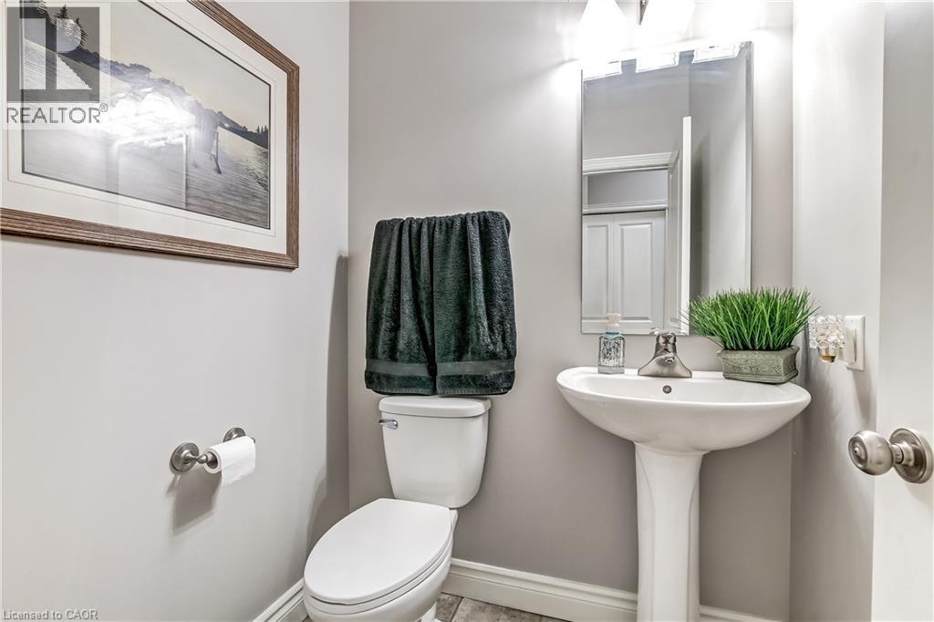 139 Mannheim Crescent, Mannheim, ON - Indoor Photo Showing Bathroom