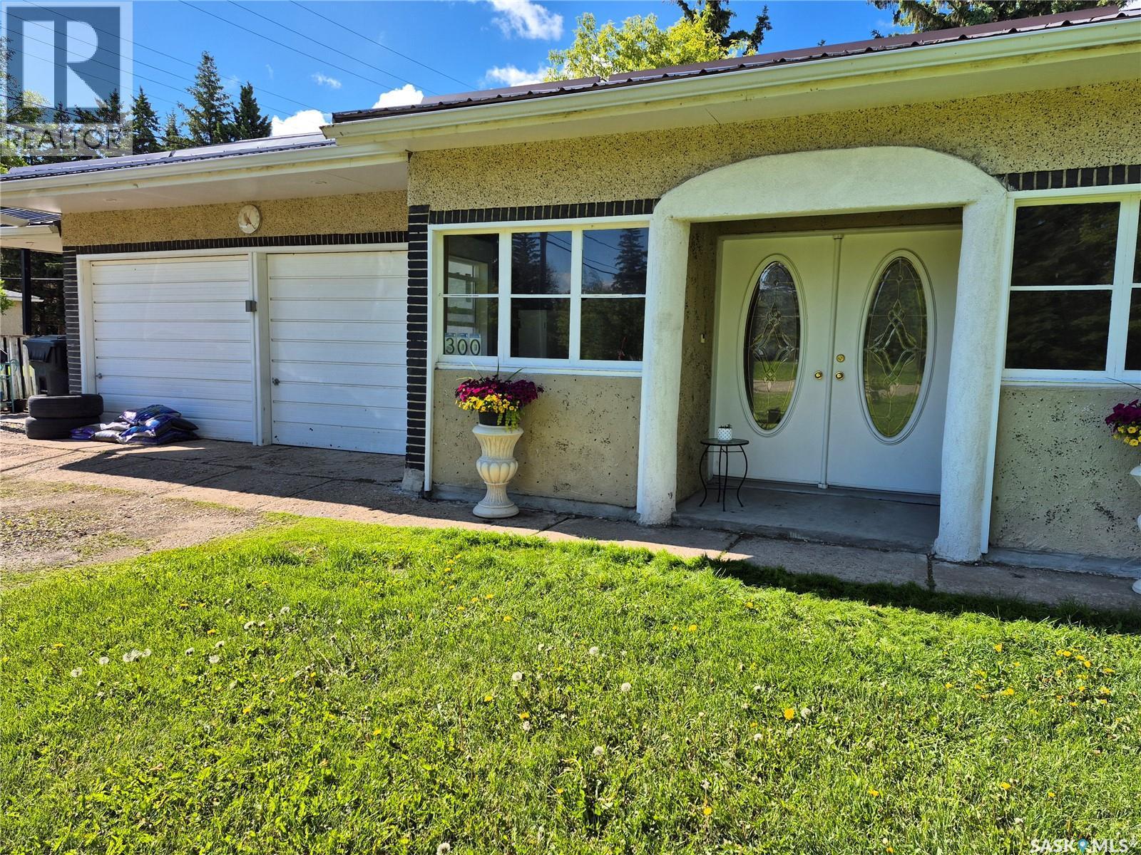 300 Dion Avenue, Cut Knife, SK