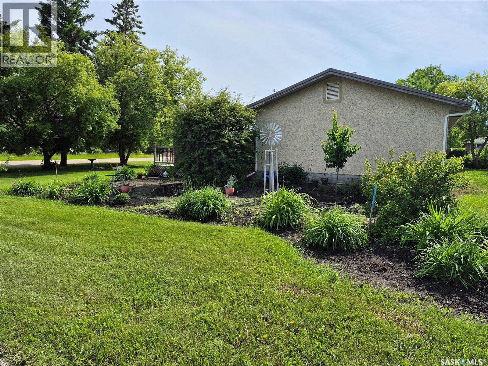 300 Dion Avenue, Cut Knife, SK