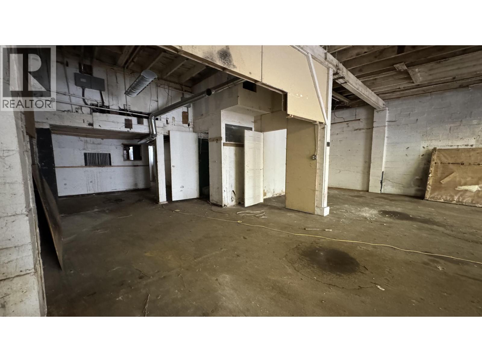 2 2115 Kingsway, Vancouver, BC